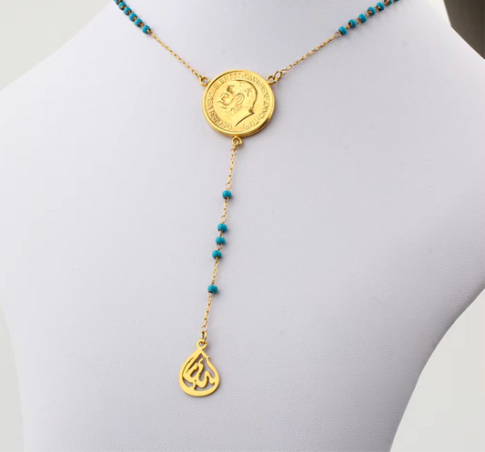 Long necklace with blue stones
