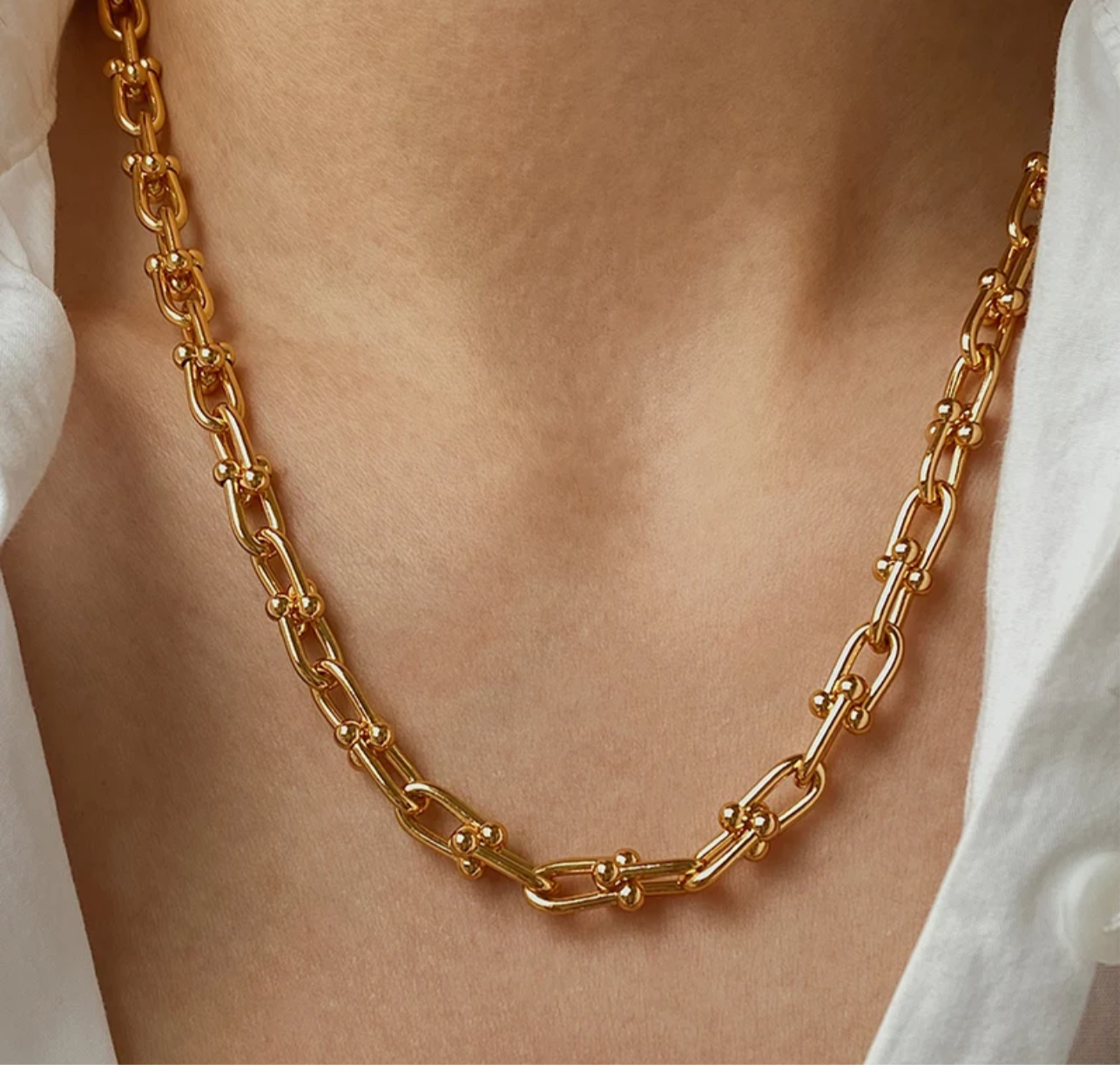 Tia necklace