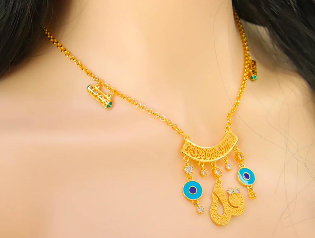 Eye necklace