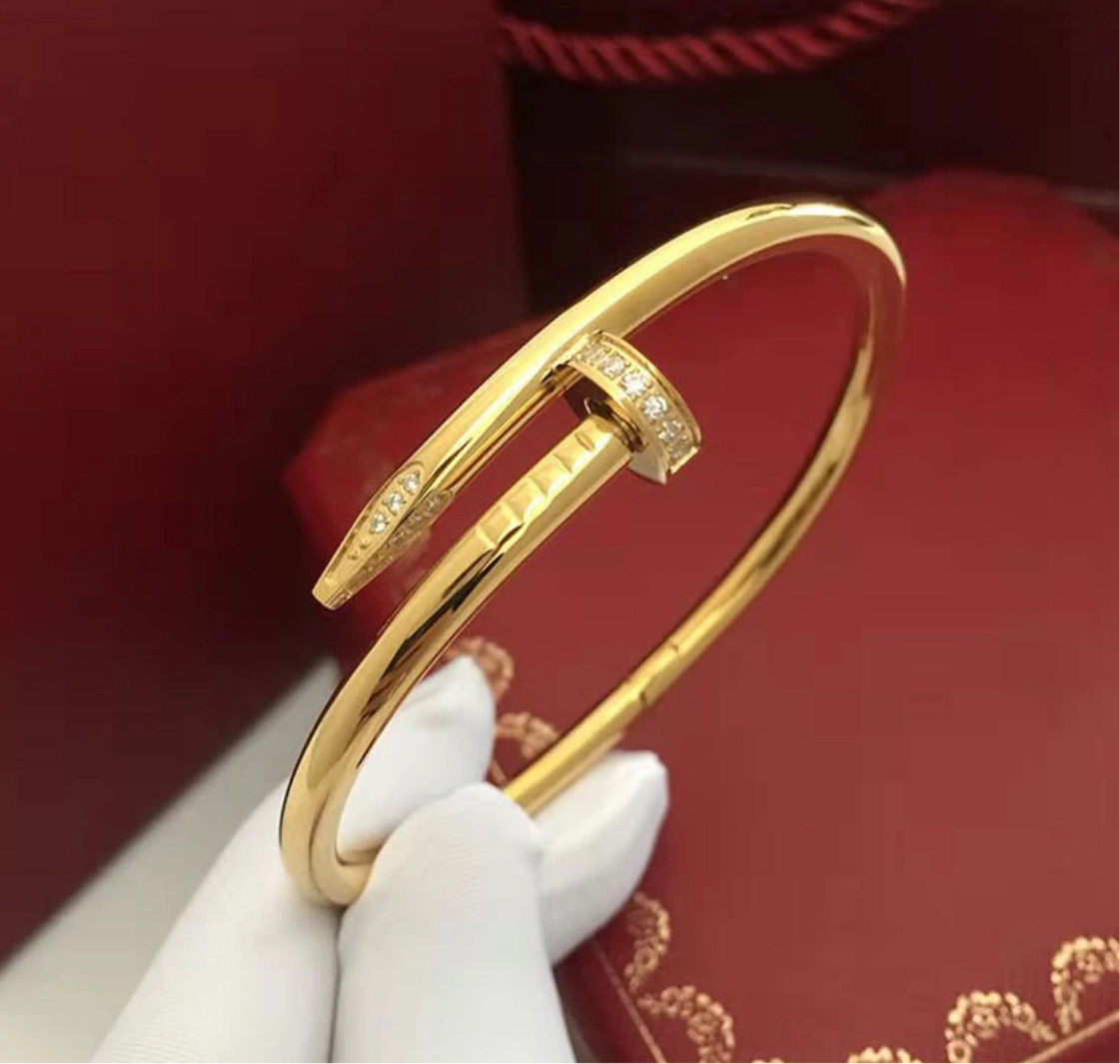 Nail bracelet