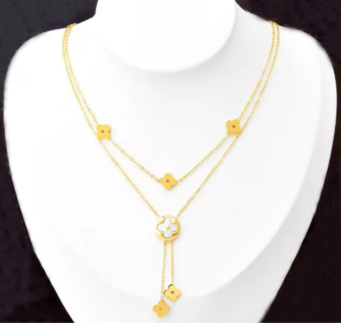 Two necklaces in one