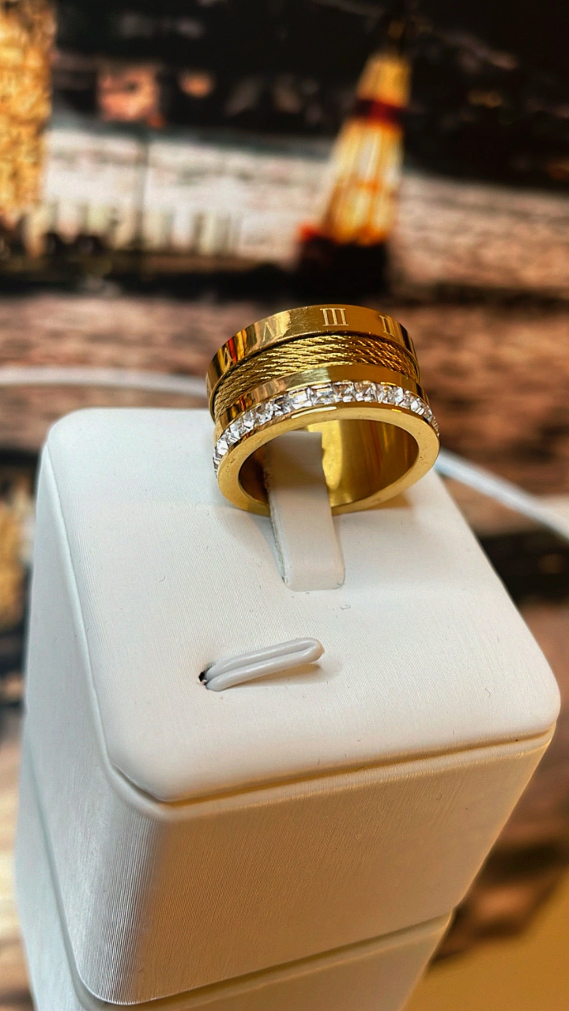 Ring with stones