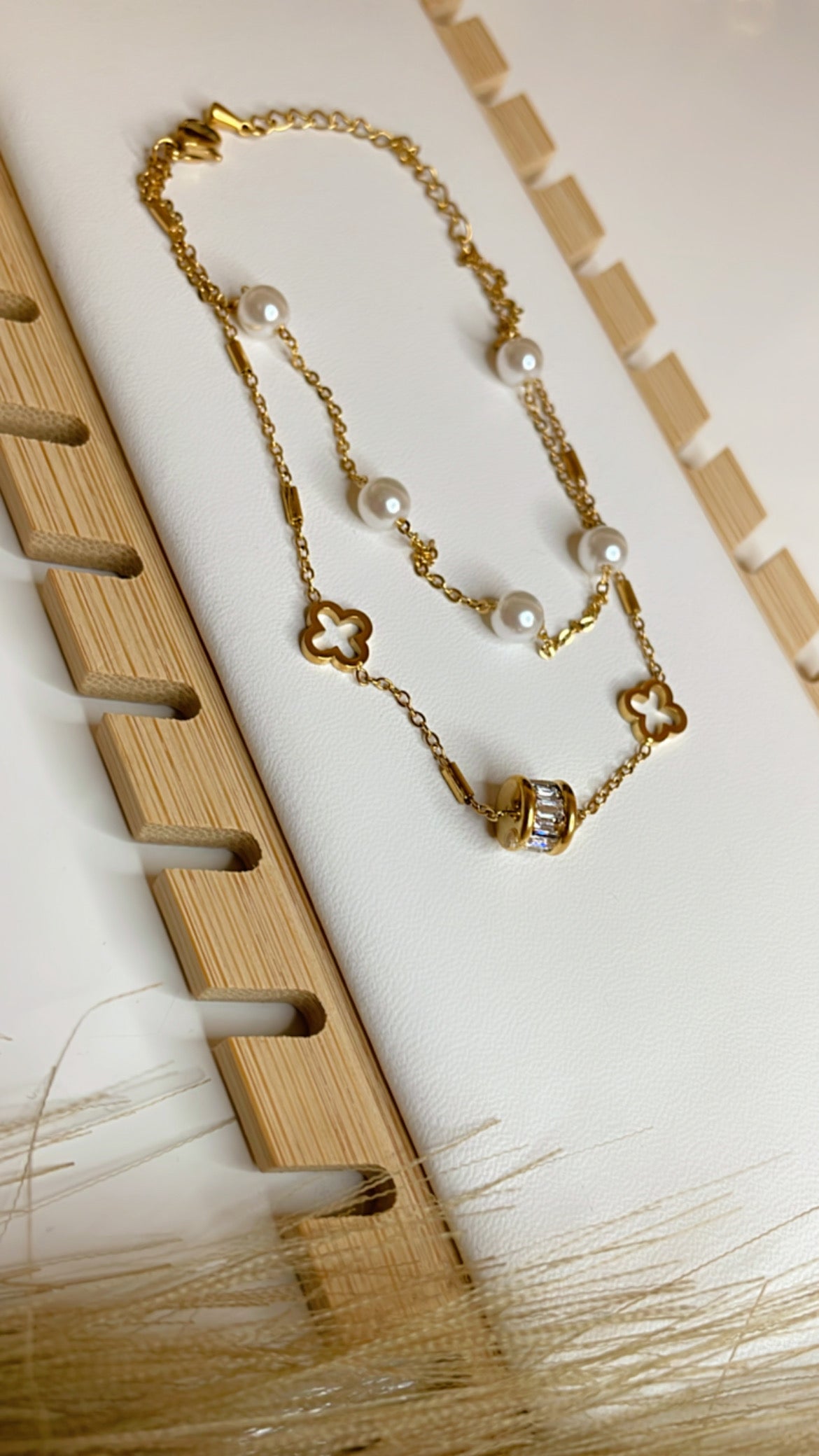 Anklet med vit pärla