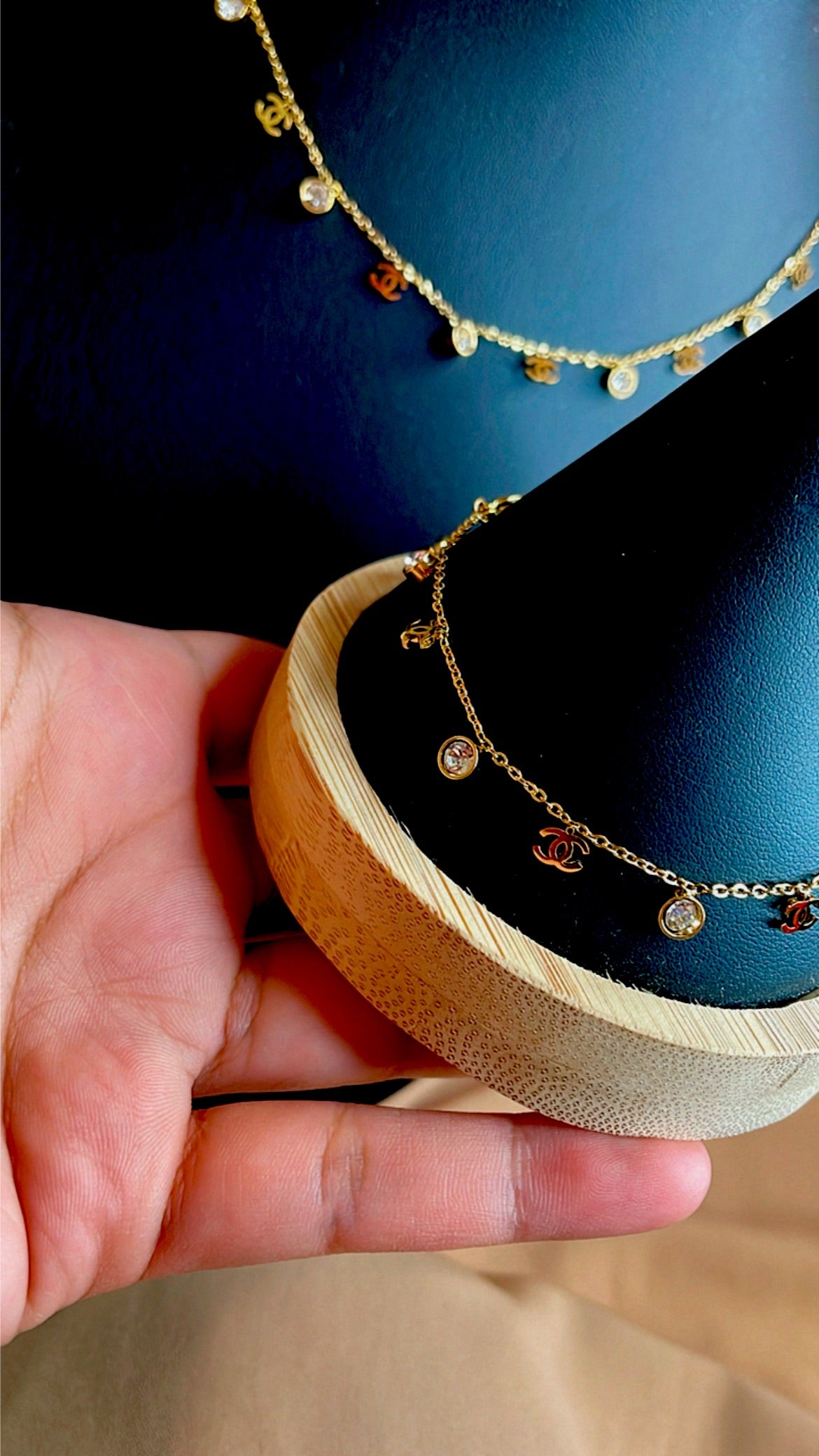 ،Soft and short necklace