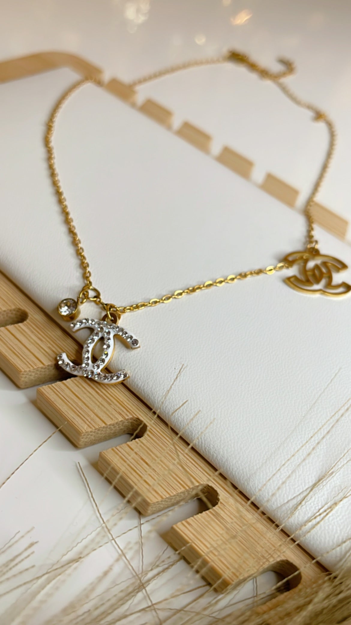 Necklace with stones