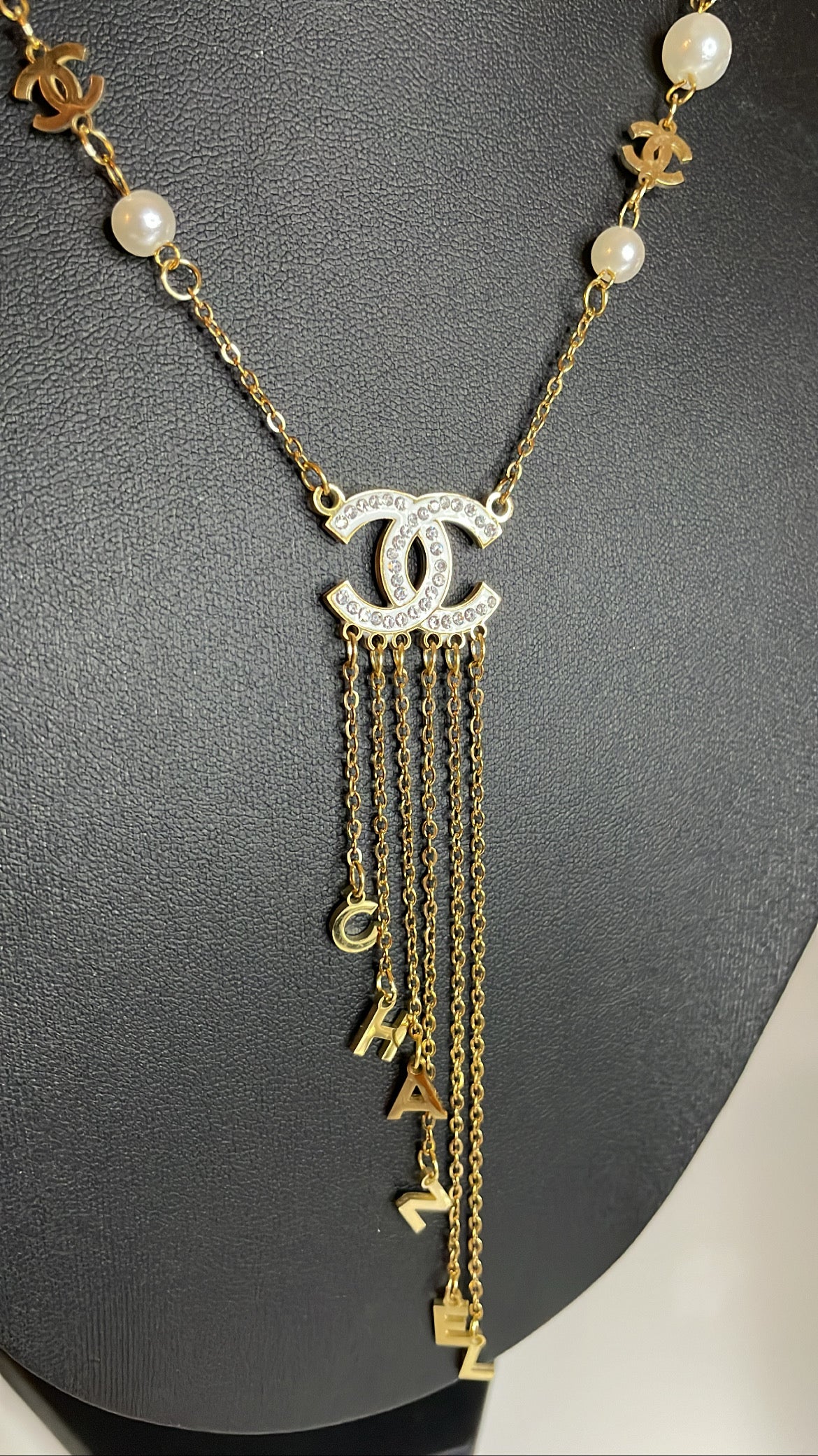 Tvådelat halsband med örhänge
